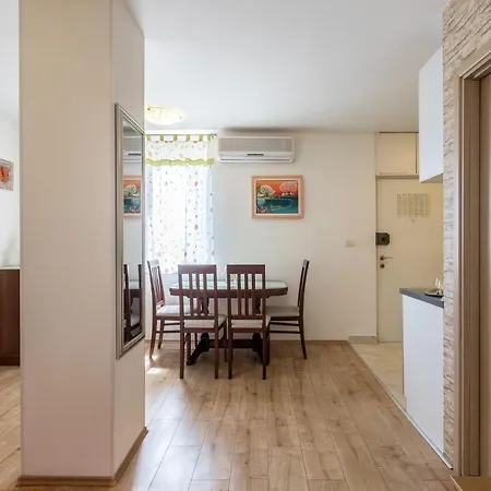 Neda - Charming And Comfy Apartman *